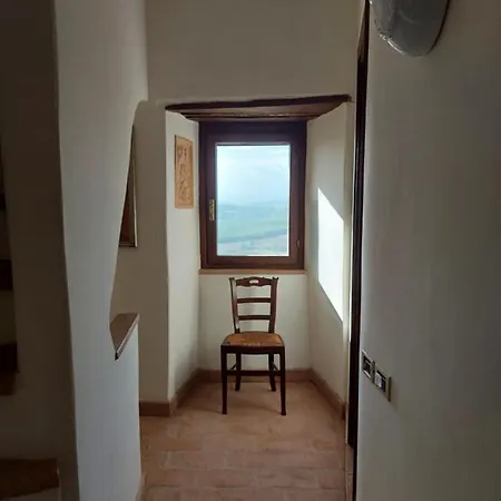Castello 5 Posti Letto. * Montelagello
